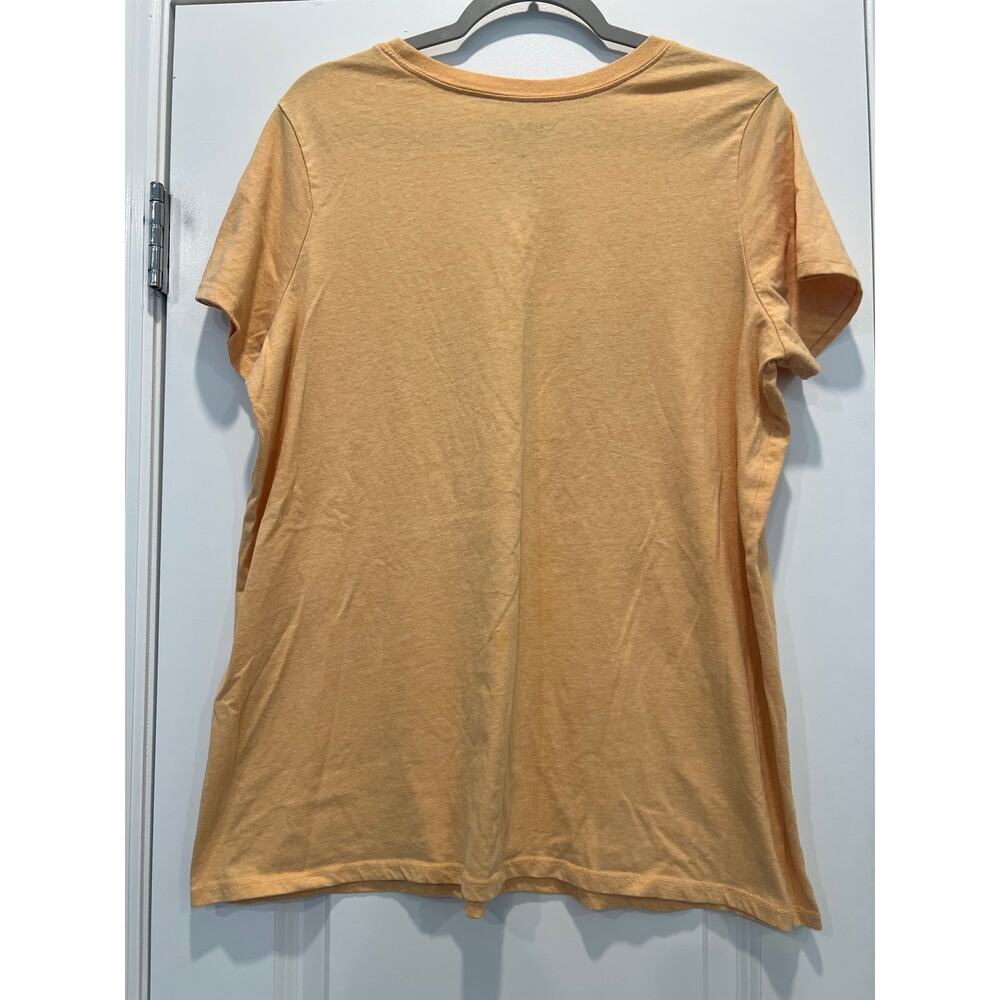 Torrid Woodstock Graphic Tee Size 2 - Picture 3 of 4